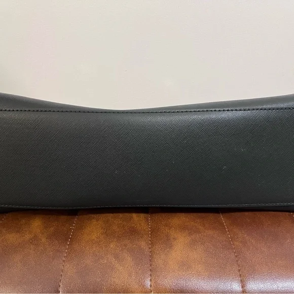 Michael Kors Black Susannah Saffiano Leather Large Tote Bag - Picture 5 of 10